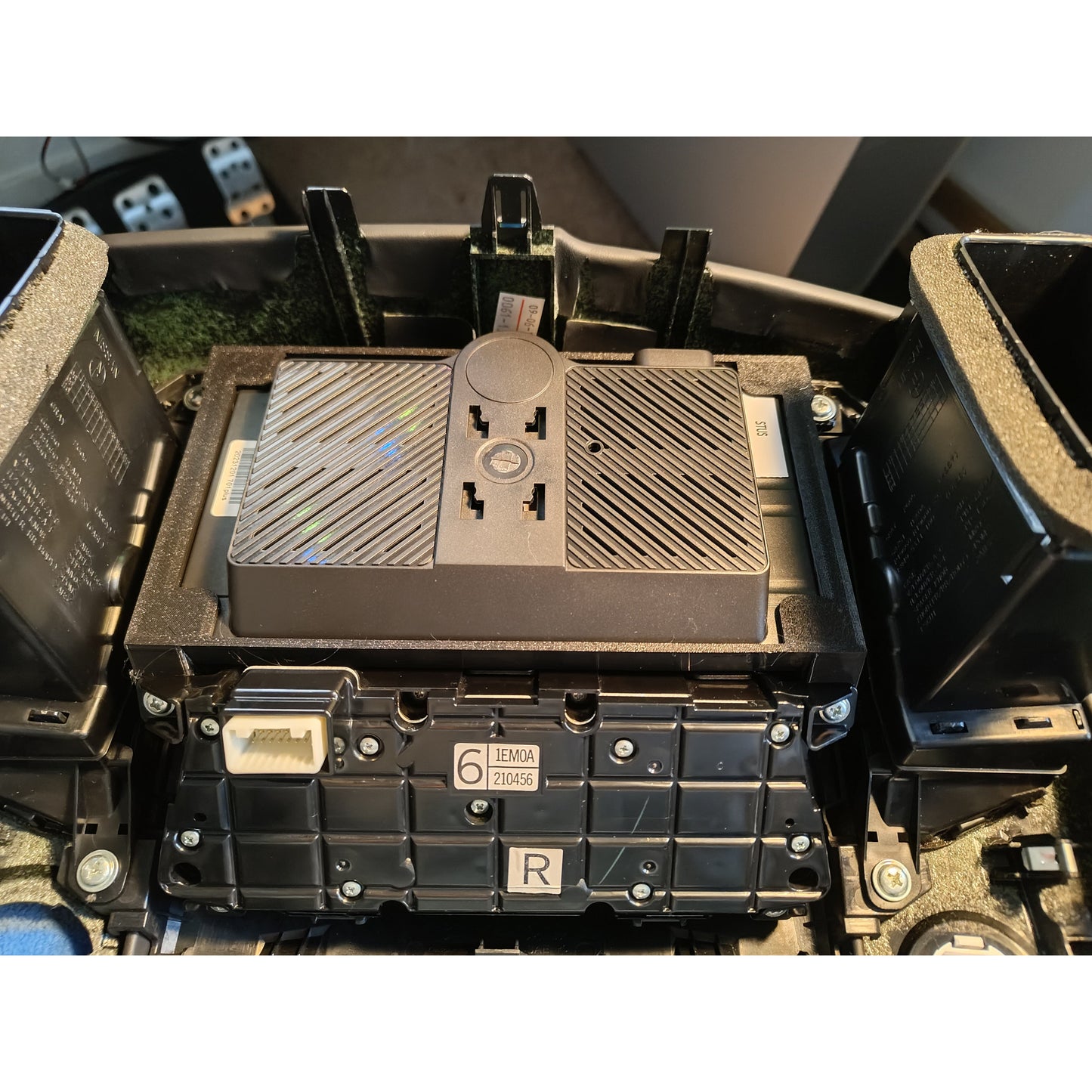 370Z Carpuride Apple CarPlay / Android Auto Bracket