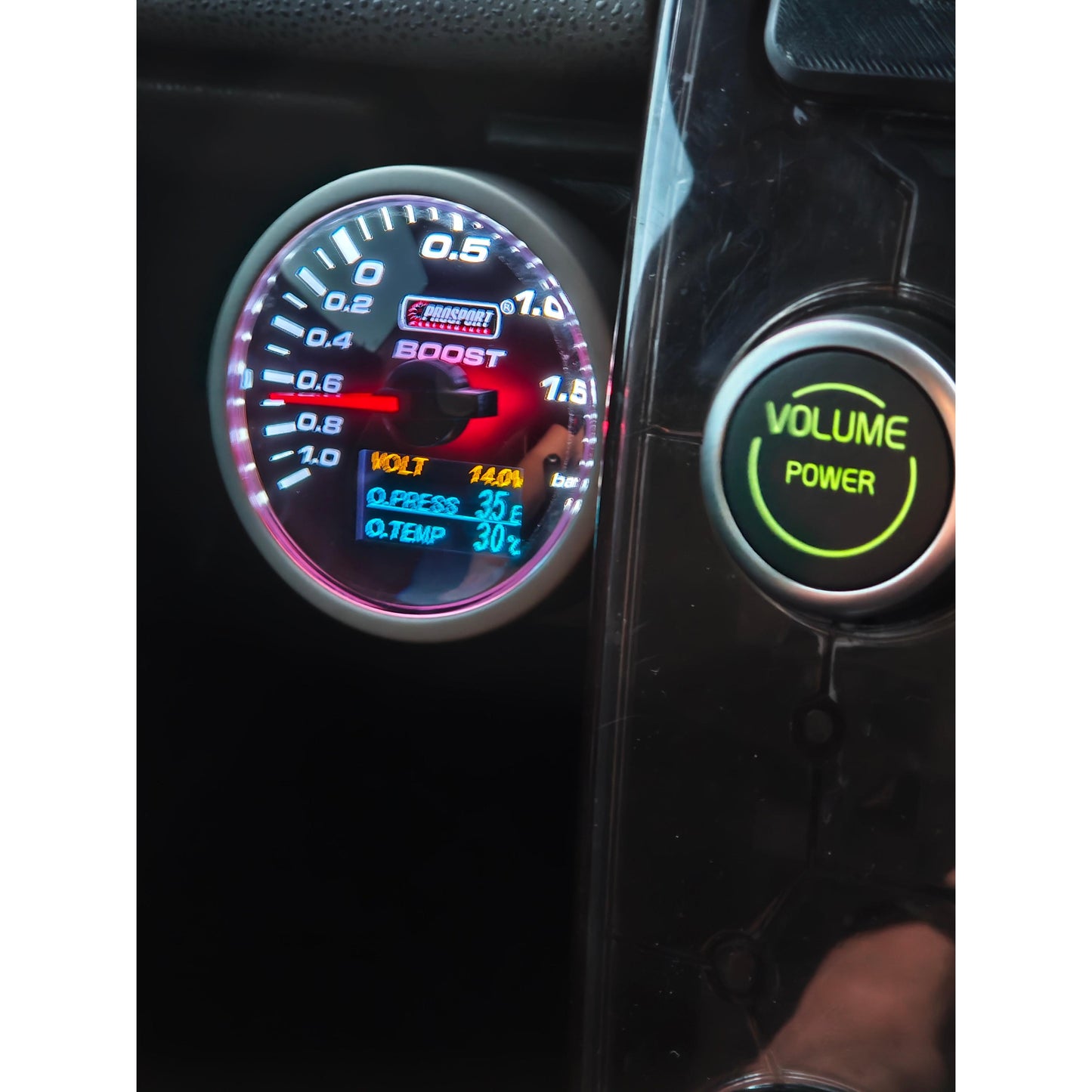 T5 Boost, Oil Pressure & Temperature 4-in-1 Gauge Kit – Volvo P1 T5 & Focus ST/RS