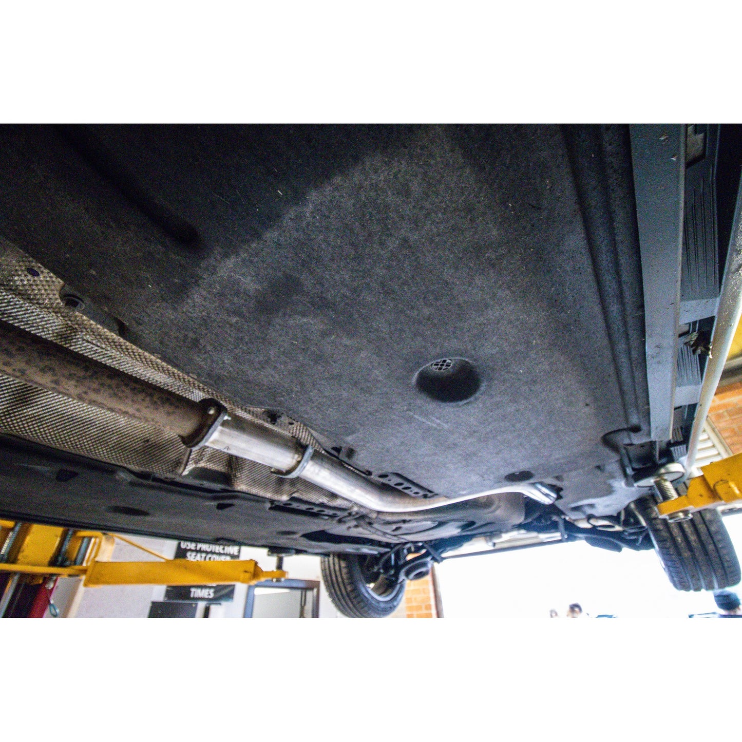 KMS Thunderstorm Exhaust - Volvo V40