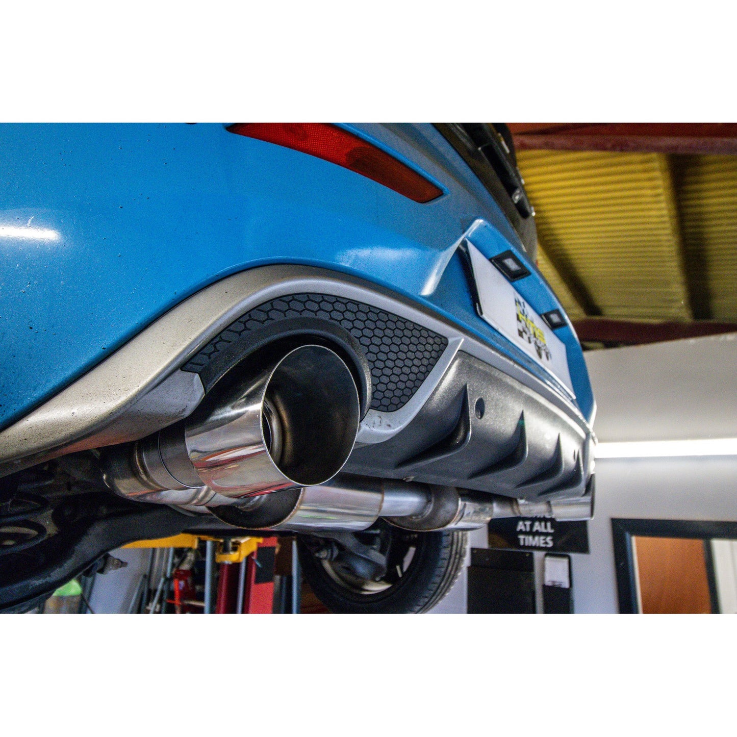KMS Thunderstorm Exhaust - Volvo V40