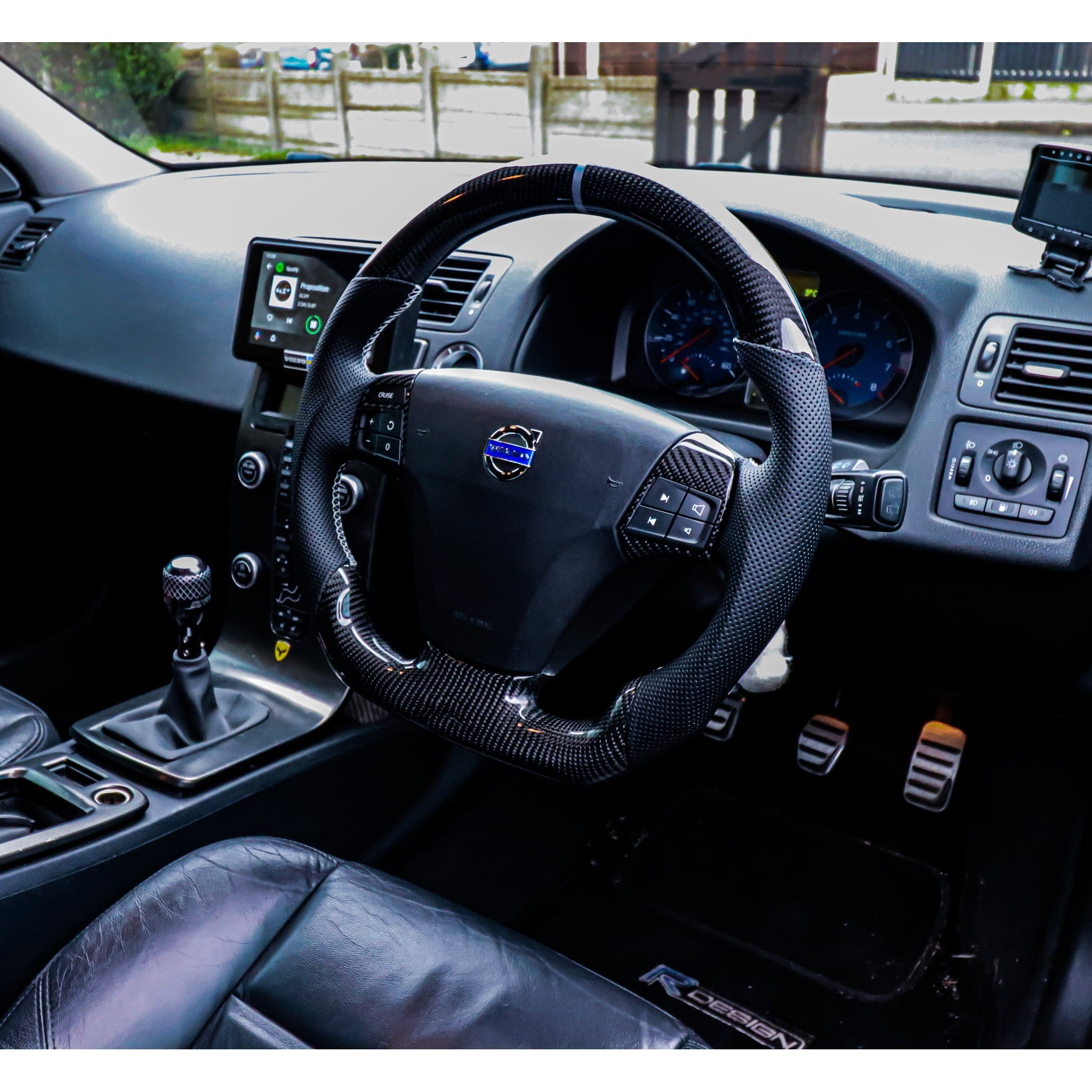 Volvo P1 Custom Carbon Fibre Steering Wheel