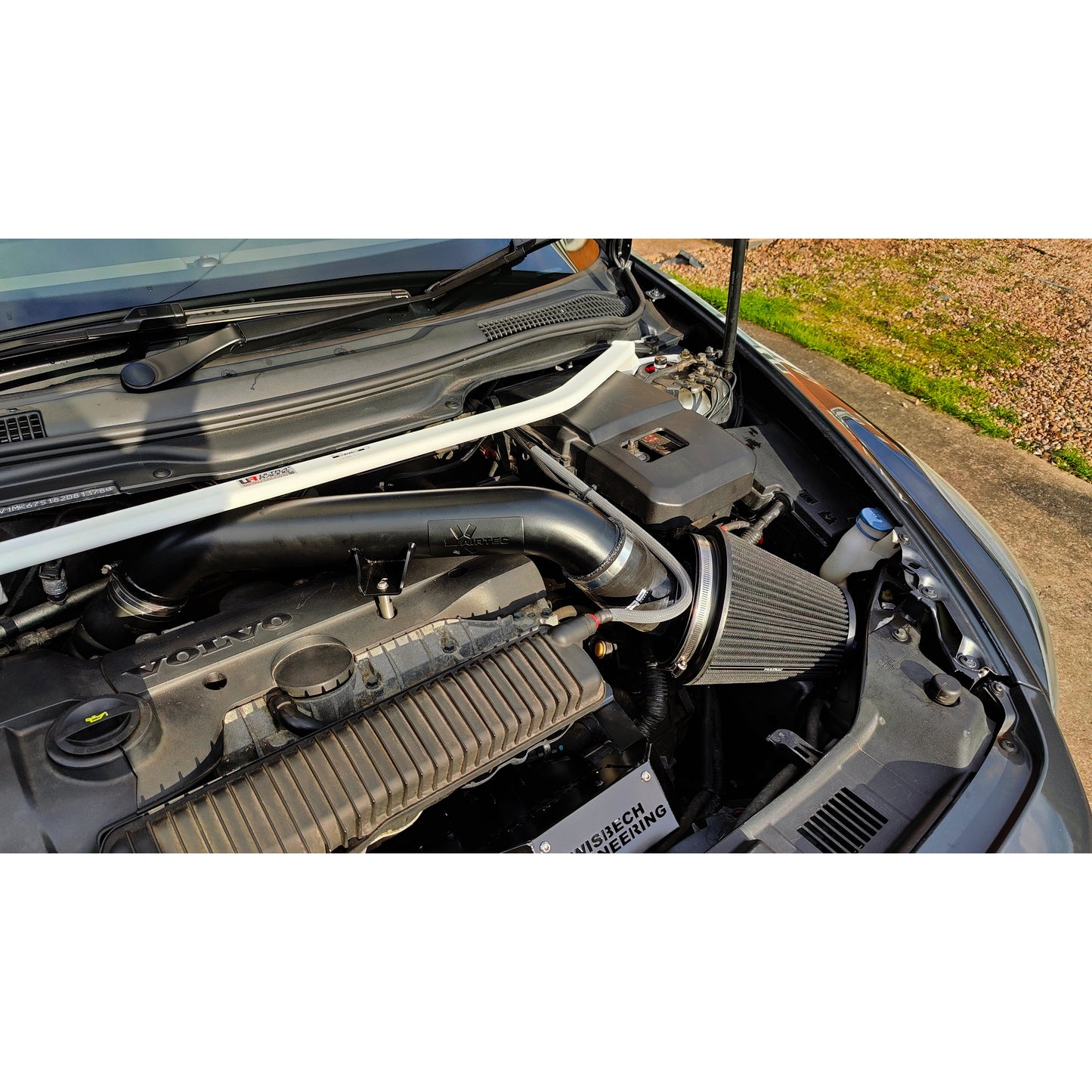 Focus RS Style Crossover Intake for Focus ST & Volvo P1 T5