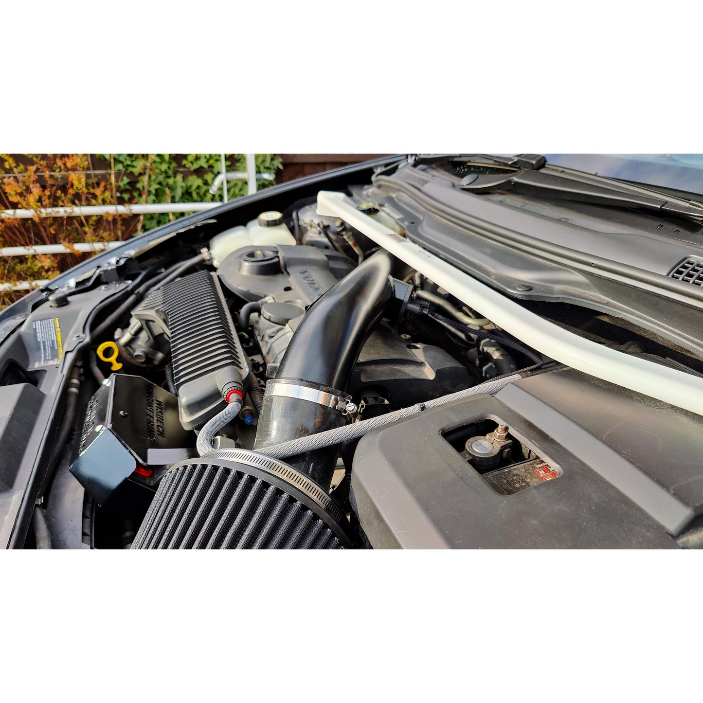 Focus RS Style Crossover Intake for Focus ST & Volvo P1 T5
