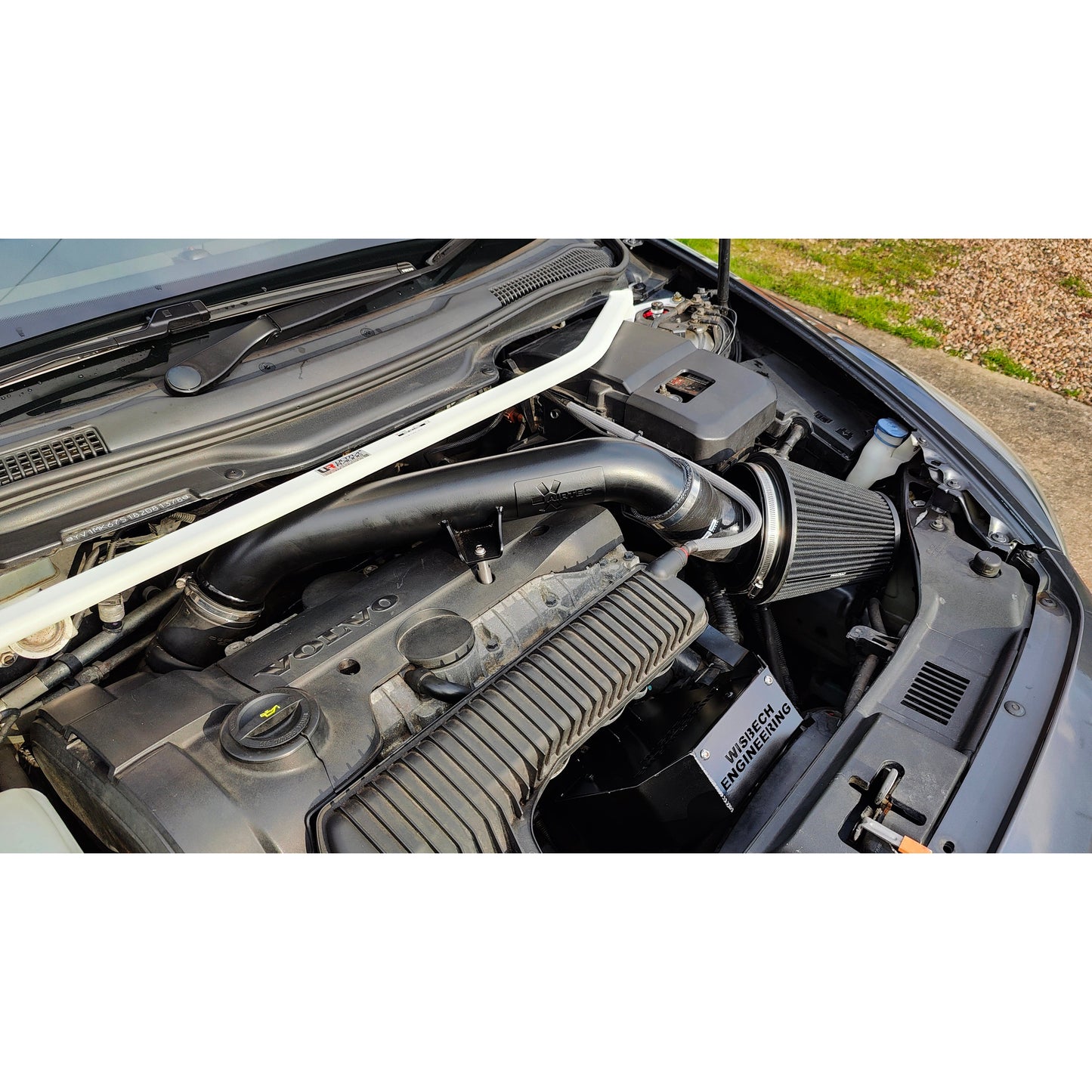 Focus RS Style Crossover Intake for Focus ST & Volvo P1 T5