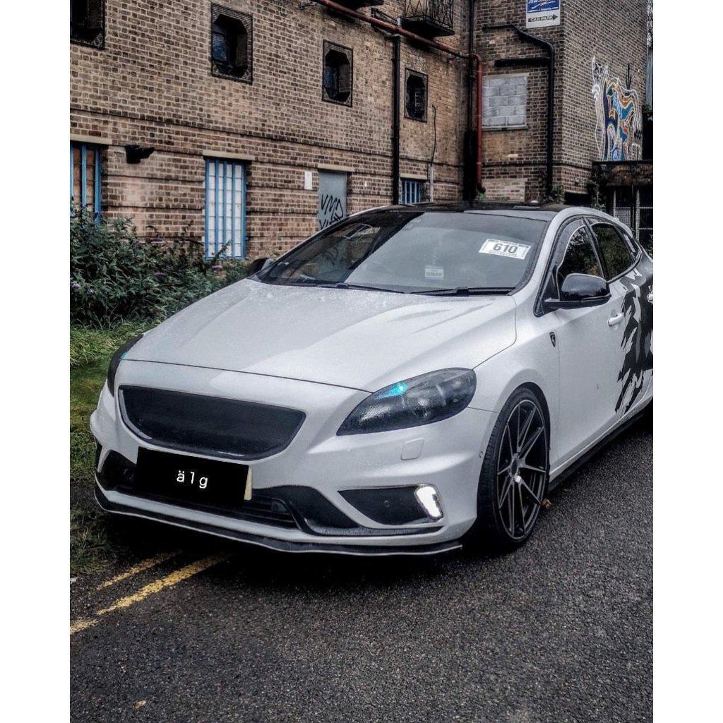 V40 Carbon Grille - ÄLG Performance