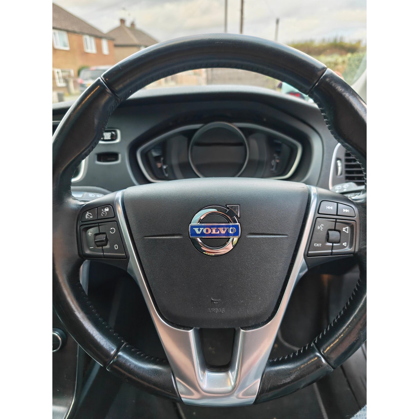 Genuine Volvo Steering Wheel Badge - P3 Model Wheels.