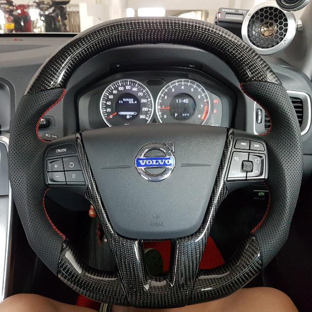 Volvo P3 Custom Carbon Fibre Steering Wheel
