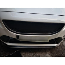 Load image into Gallery viewer, V40 Carbon Grille - ÄLG Performance